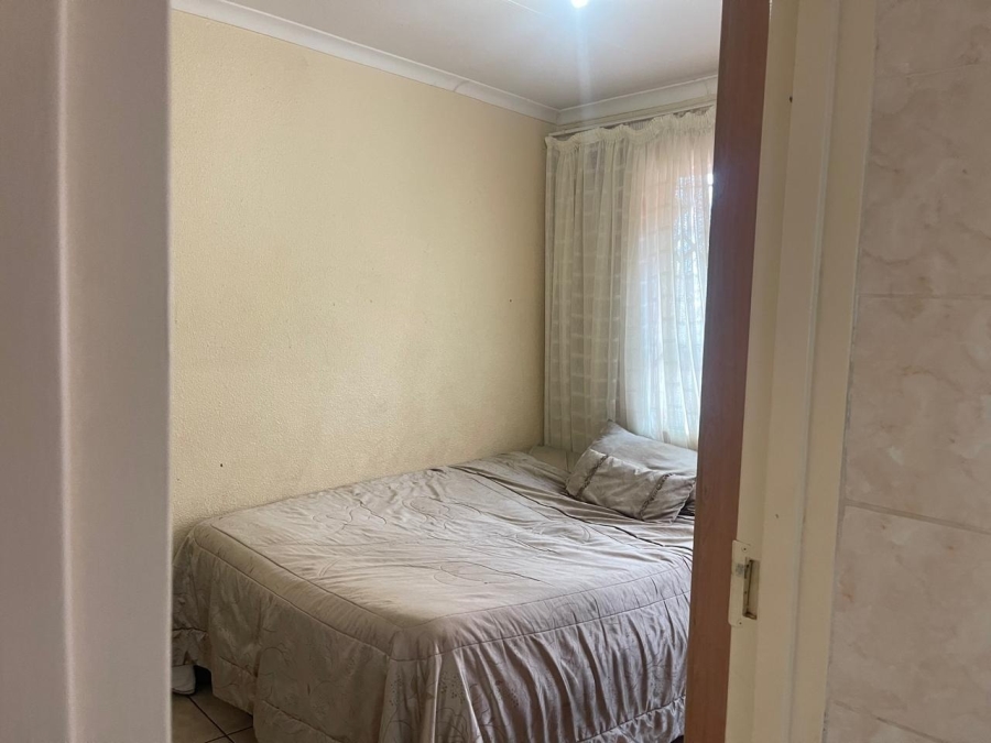 2 Bedroom Property for Sale in Tlhabane West North West